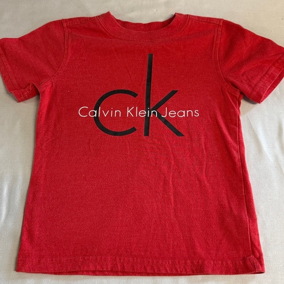 Calvin Klein - Red Tee with Black Logo - Picture 1 of 3